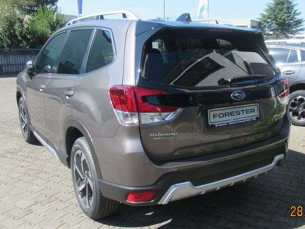 Subaru Forester Platinum 110 kW image number 3