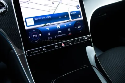 Car image 36