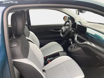 Car image 14