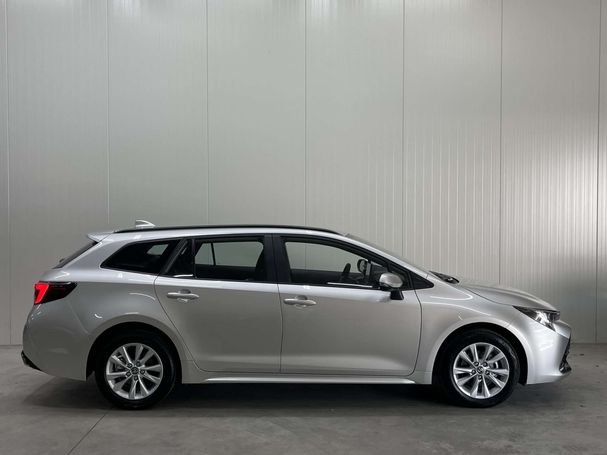 Toyota Corolla Hybrid Touring Sports 103 kW image number 3