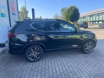 Car image 48
