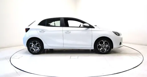 Car image 38
