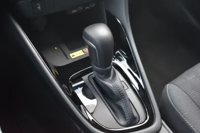 Car image 20