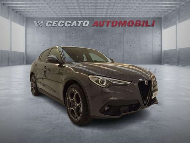 Alfa Romeo Stelvio 2.2 Q4 140 kW image number 2