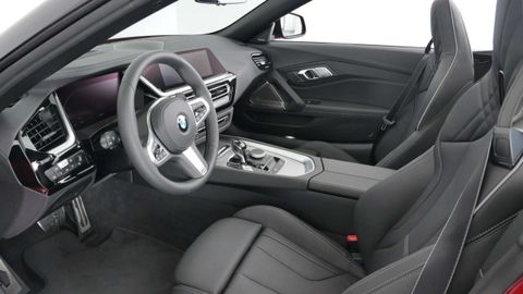 Car image 10