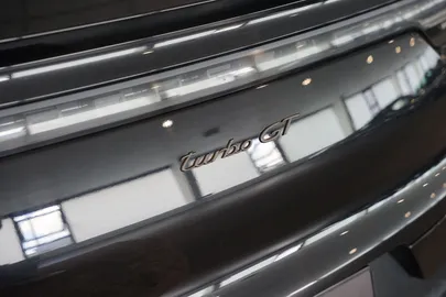 Car image 39