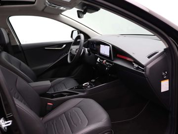 Car image 30