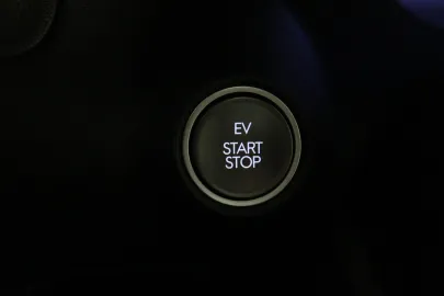 Car image 49