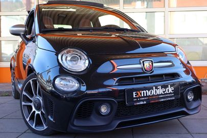 Car image 5