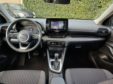 Car image 11