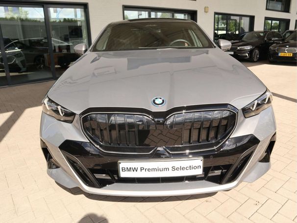 BMW 530 e 220 kW image number 2