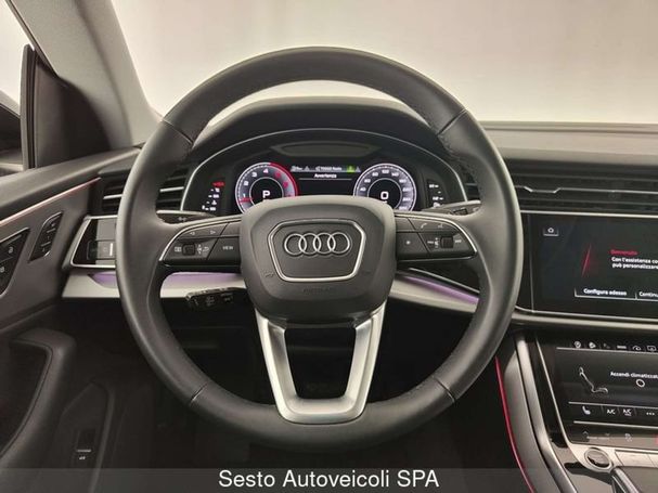 Audi Q8 55 TFSI quattro Tiptronic 250 kW image number 7