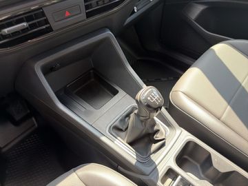 Car image 24