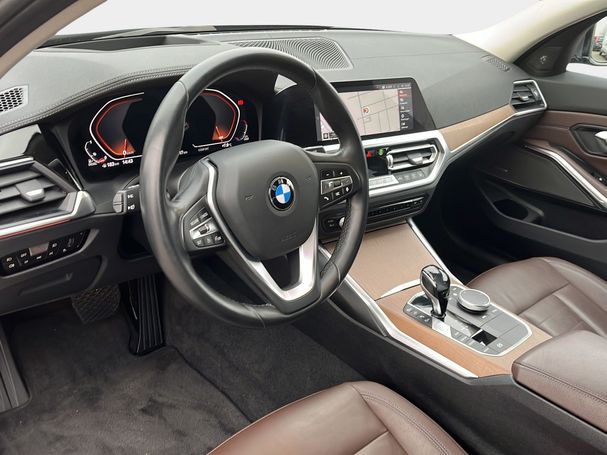 BMW 320d xDrive Luxury Line 140 kW image number 10