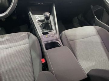 Car image 36