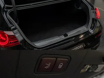 Car image 40