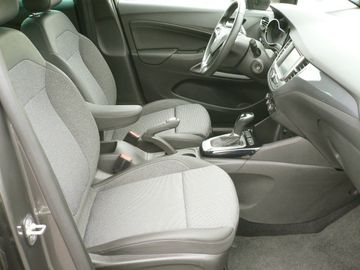 Car image 10