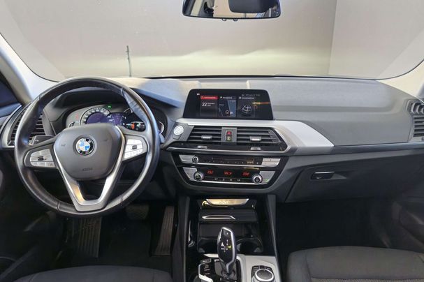 BMW X3 xDrive20d Advantage 140 kW image number 2