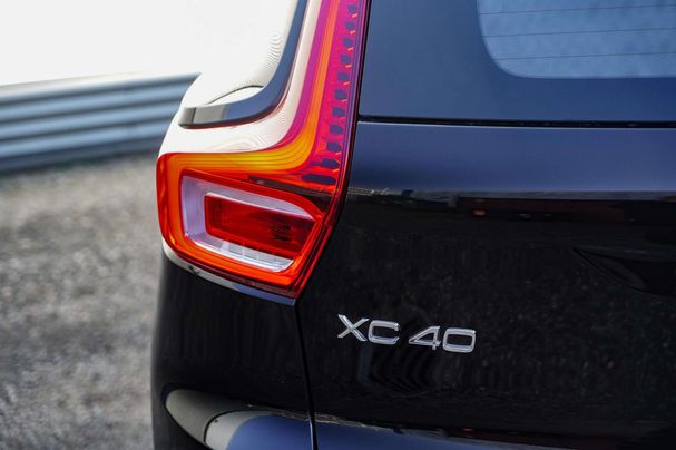 Volvo XC40 Recharge Ultimate 170 kW image number 8