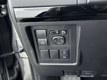 Car image 31