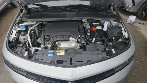 Car image 28