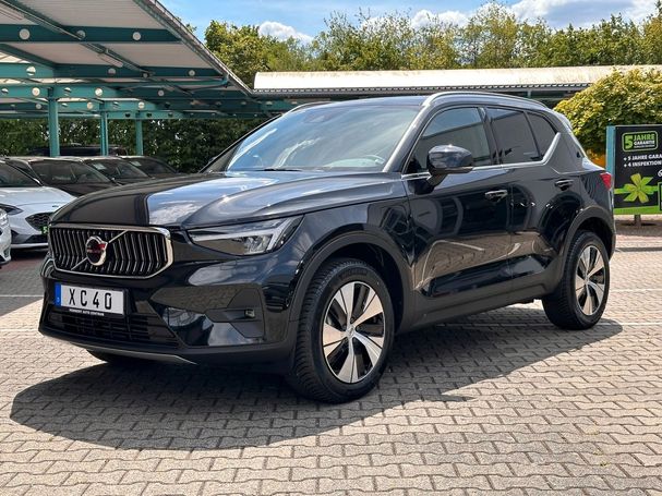 Volvo XC40 Recharge T4 Plus Bright 155 kW image number 1