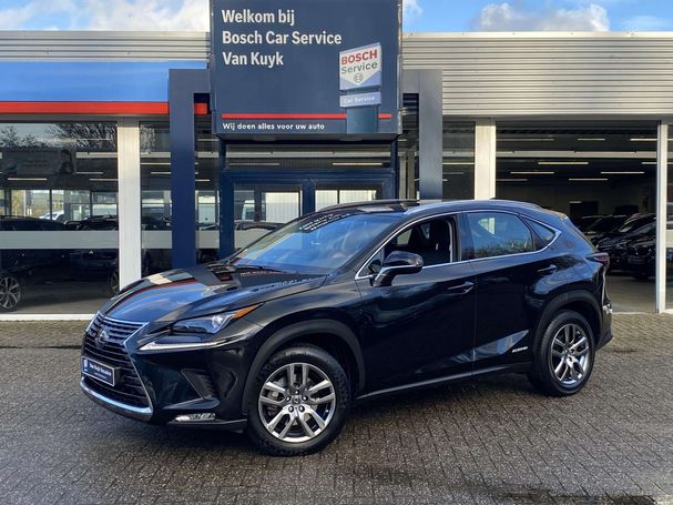 Lexus NX 300 h AWD 145 kW image number 2