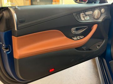 Car image 39