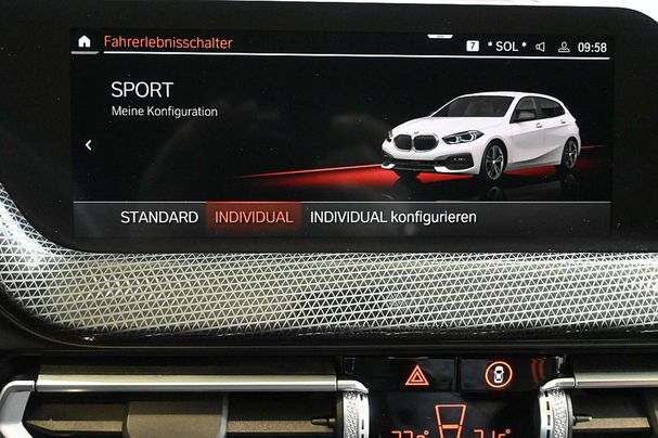 BMW 116d Sport Line 85 kW image number 21