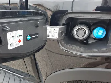 Car image 31
