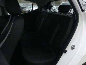 Car image 28