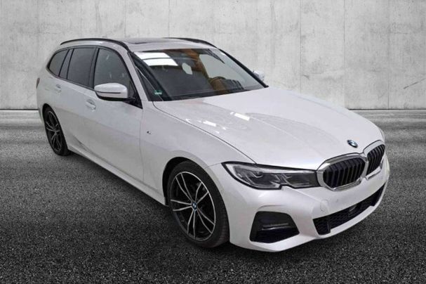 BMW 320d Touring xDrive 140 kW image number 1