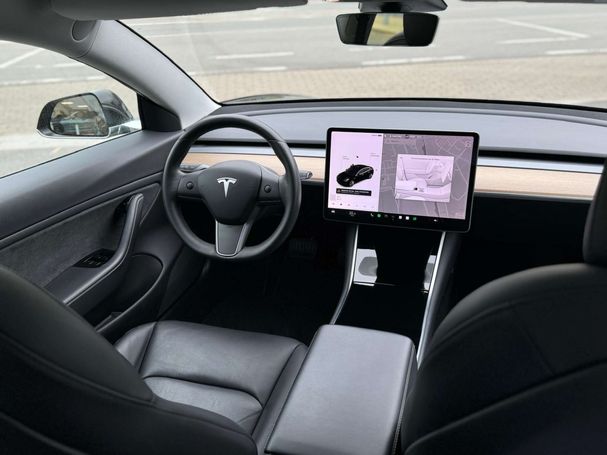 Tesla Model 3 AWD 239 kW image number 13