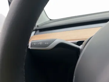 Car image 38