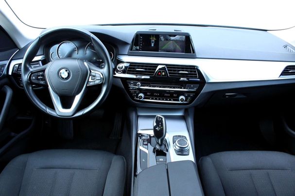 BMW 520i Touring 135 kW image number 4