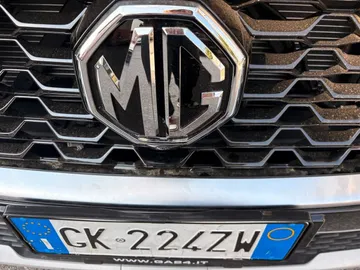 Car image 5
