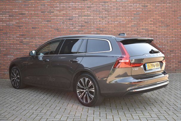 Volvo V60 B4 Plus 145 kW image number 3