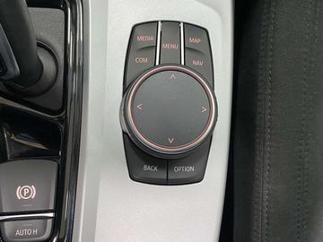 Car image 33