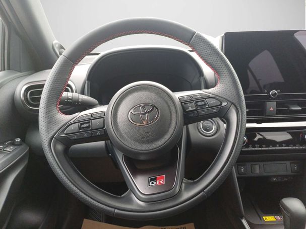 Toyota Yaris Cross 1.5 Hybrid GR SPORT 85 kW image number 12