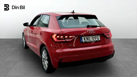 Car image 4