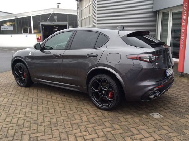 Alfa Romeo Stelvio V6 2.9 Bi-Turbo Quadrifoglio 375 kW image number 6