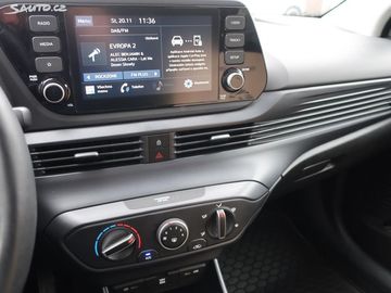 Car image 30