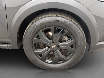 Car image 33