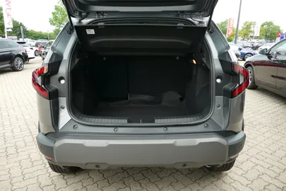 Car image 32