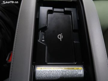 Car image 37