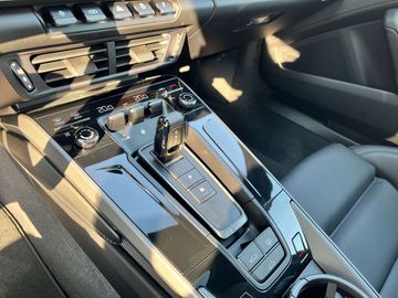 Car image 31