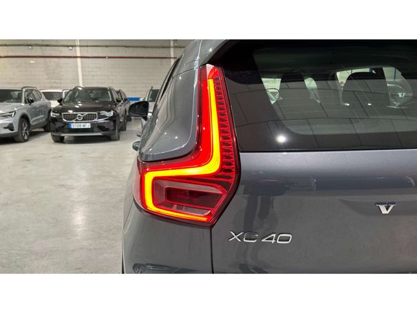 Volvo XC40 T2 Essential 95 kW image number 45