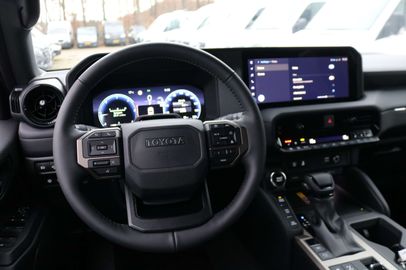 Car image 37