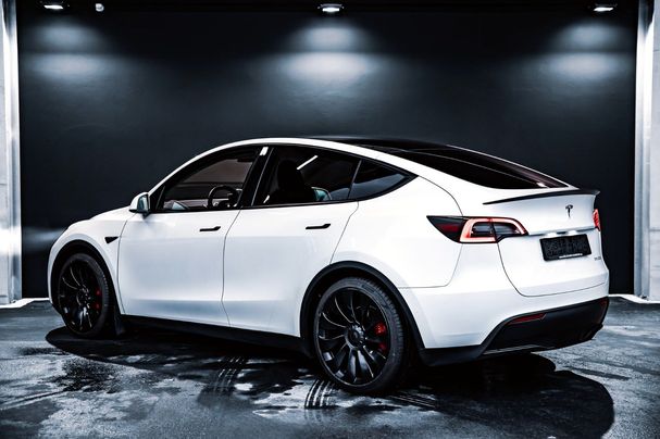 Tesla Model Y Performance AWD 393 kW image number 7