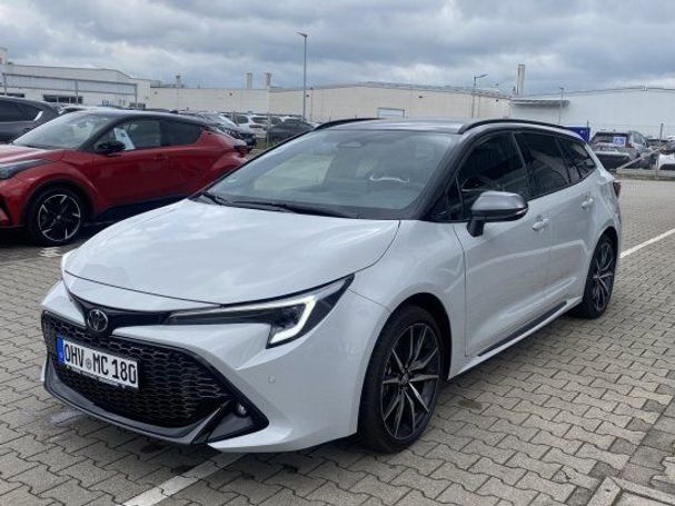 Toyota Corolla 2.0 Hybrid Touring Sports GR Sport 144 kW image number 1